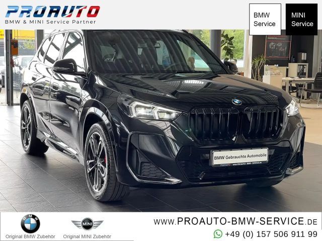 BMW X1 18i sDrive M Sport Pro A-LED/AHK/Pano/Shadow 2025 Benzine