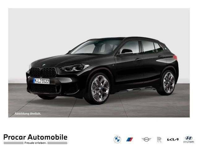 BMW X2 xDrive20i PANO AHK RFK NAVI LED Sound Syst. 2021 Benzine