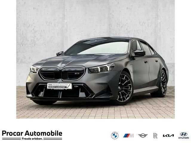 BMW M5 Limousine DA Prof PA Prof Pano B&W HuD Lhz 2024 Hybride / Benzine