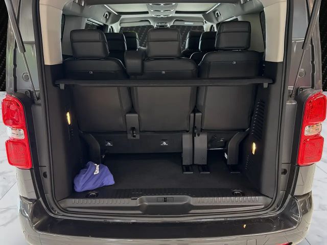 Peugeot Traveller