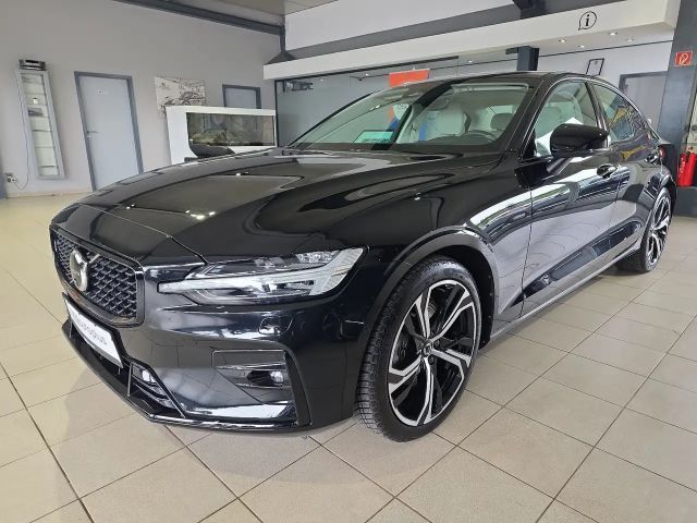 Volvo S60 B5 Ultimate Dark AWD ACC BLIS 360° HUD 19" 2023 Benzine