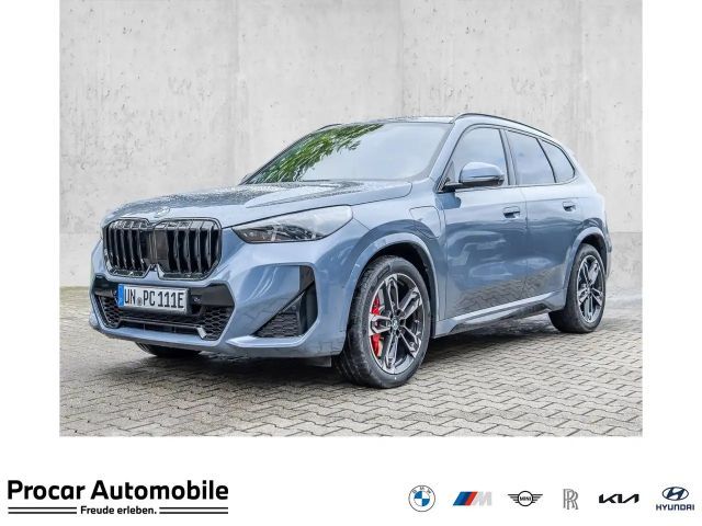 BMW X1 xDrive30e M Sport Pro HUD+AHK+H/K+Aktivsitze+LHZ+K 2026 Hybride / Benzine
