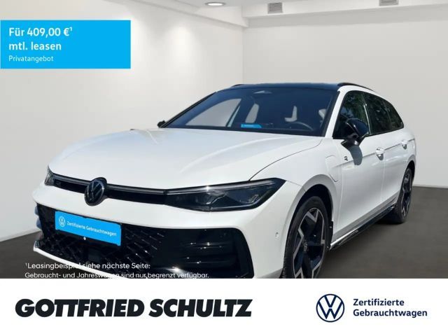 Volkswagen Passat Variant 1.5 TSI eHybrid DSG R-Line Navi AHK LED Leichtmeta 2025 Hybride / Benzine