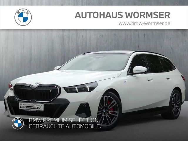 BMW i5 eDrive40 Touring M Sportpaket DAB LED AHK 2025 Elektrisch