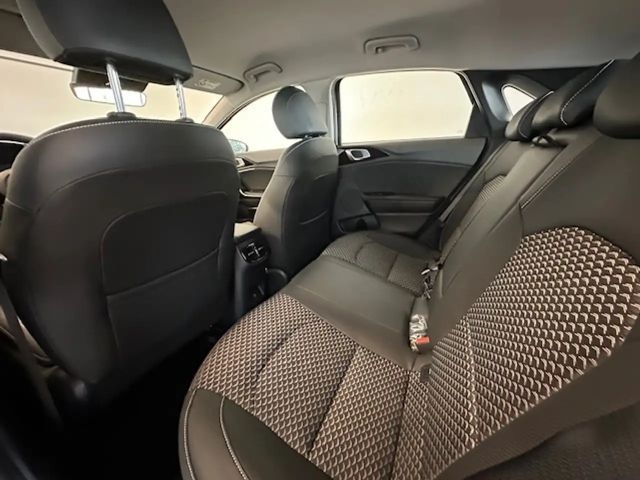Kia Ceed / cee'd