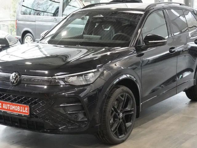 Volkswagen Tiguan 2.0 TDI  4M 2x R-Line*AHK*HEAD-UP*PANO*20 2025 Diesel