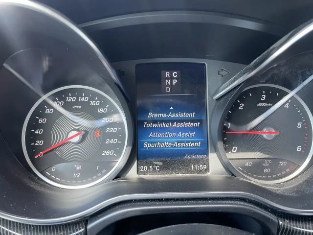 Mercedes-Benz V 250