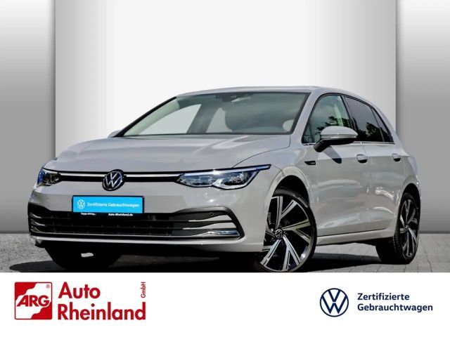 Volkswagen Golf VIII Style 1.5 eTSI OPF DSG LED PLUS/NAVIVORB./RÜC 2024 Benzine