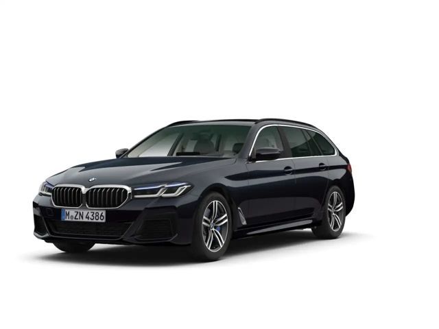 BMW 540 i xDrive Touring M Sport H&K PANO HUD LASER Massag 2023 Benzine