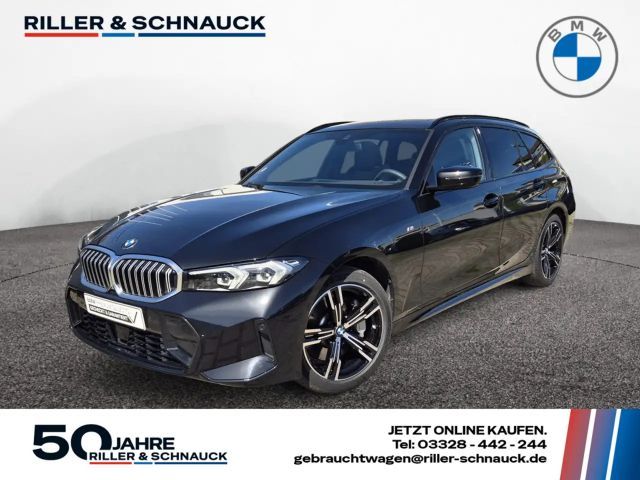 BMW 330 i Touring xDrive M Sport AHK+PANO+ACC+KAM+ 2025 Benzine