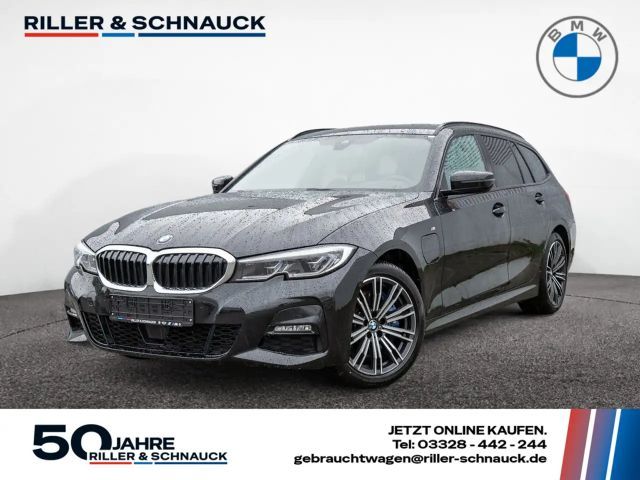 BMW 330 e Touring xDrive M-Sport LASER+HUD+ACC+KAM 2021 Hybride / Benzine