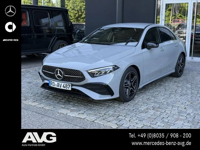 Mercedes-Benz A 200 A 200 Limousine AMG Special Edition LED Night RF 2025 Benzine
