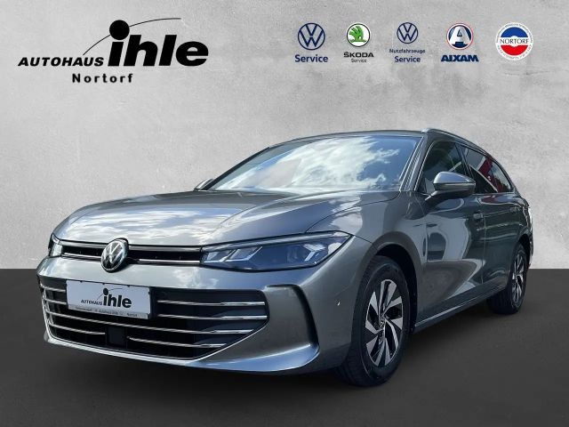 Volkswagen Passat Variant Business 1.5 eTSI DSG AHK RFK ACC 2025 Benzine