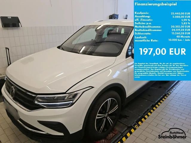 Volkswagen Tiguan Active 1.5 TSI DSG LED NAV ACC SHZ RearView 2022 Benzine
