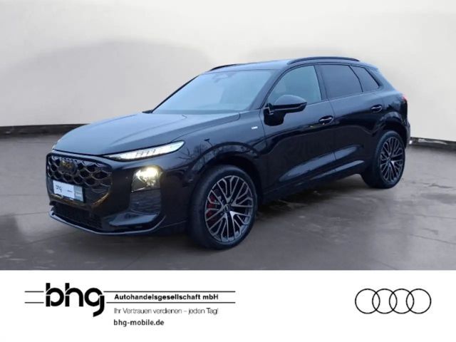 Audi Q3 SUV TFSI  S tronic 2026 Benzine