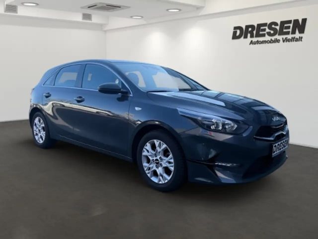 Kia Ceed / cee'd
