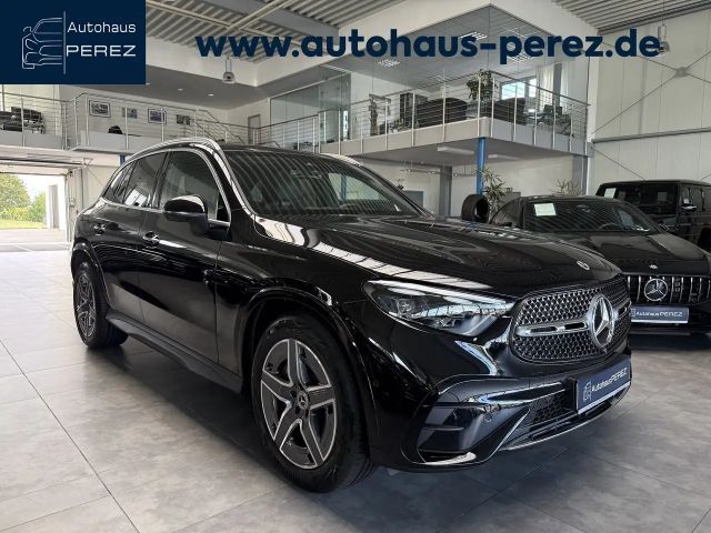 Mercedes-Benz GLC 300 GLC 300 4M AMG PREMIUM - PANORAMA- AHK- ab 3,99% 2024 Benzine
