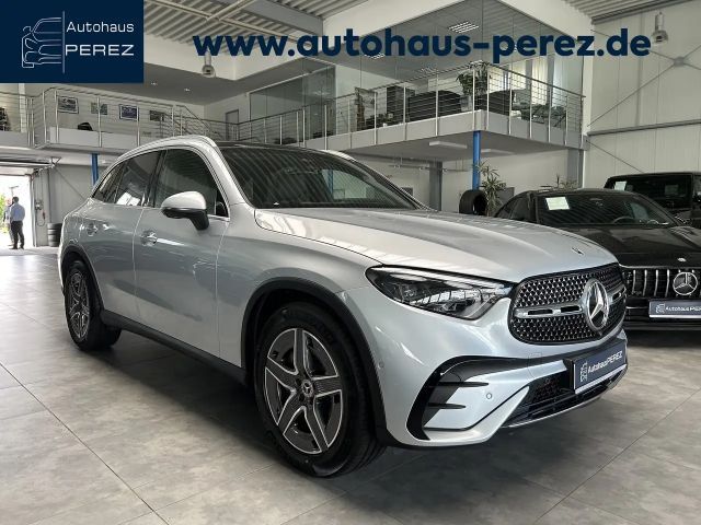 Mercedes-Benz GLC 300 GLC 300 4M AMG PREMIUM+ DISTR-PANO-19-ab 3,99%´´ 2023 Benzine
