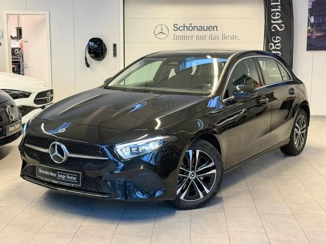 Mercedes-Benz A 200 Progressive DISTR+MBEAM+360°+KEYLESS+TOTW. 2025 Benzine