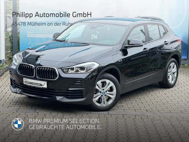 BMW X2 xDrive25e Advantage LED PDC DAB Aut.Hecklappe 2023 Hybride / Benzine