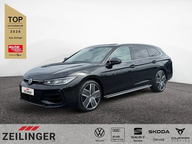Volkswagen Passat Variant Passat Var. R-Line 4Motion TSI DSG|PANORAMA|AHK| 2026 Benzine