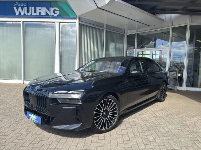 BMW i7 eDrive 50 M SPORT PRO PAKET Autobahn-Assist 2025 Elektrisch