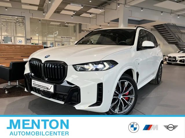 BMW X5 xDrive50e M SportpaketPro/AHK/IconicGlow/Harman 2025 Hybride / Benzine
