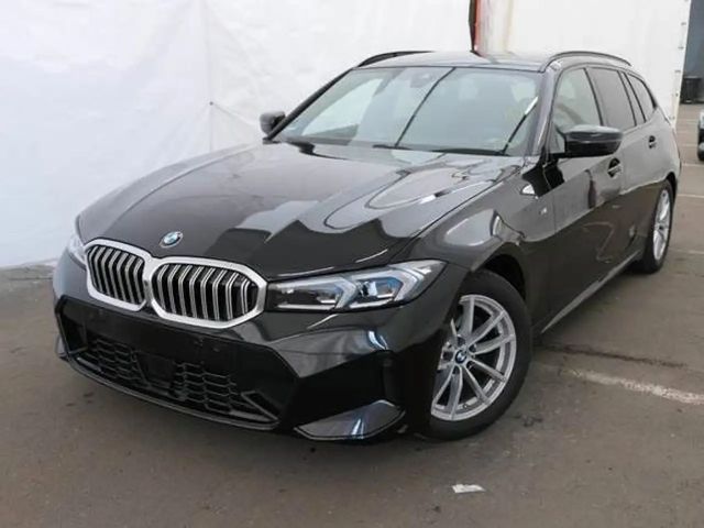 BMW 320 i Touring M Sport HuD LED ACC AHK 2024 Benzine