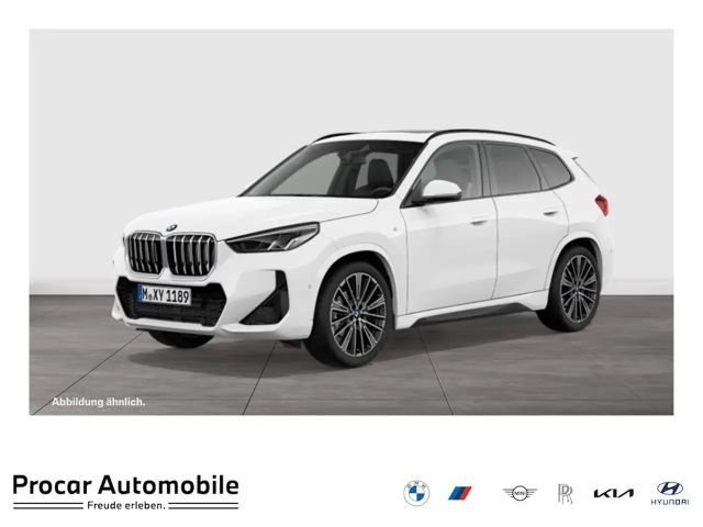 BMW X1 sDrive18i M Sport PANO AHK RFK NAVI LED 2025 Benzine