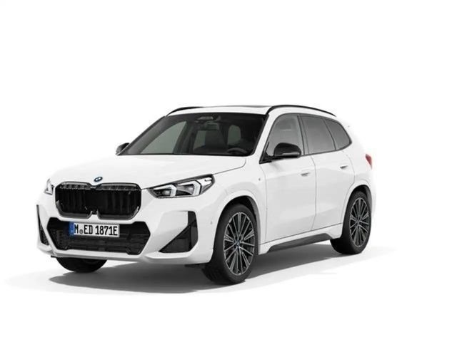BMW iX1 xDrive30 M Sportpaket Panorama Head-Up 2023 Elektrisch