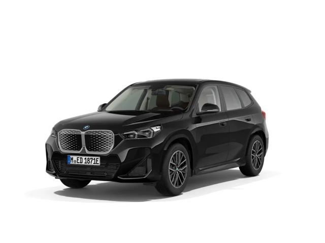 BMW iX1 XDRIVE30 M Sport HUD Pano Navi Leder el.Sitze Soun 2023 Elektrisch