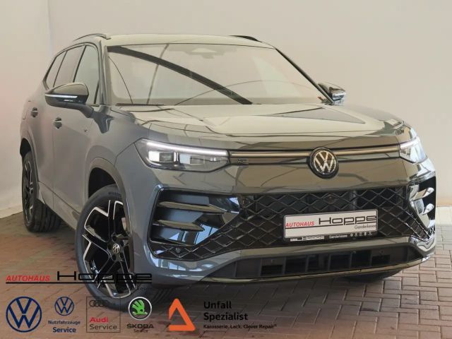 Volkswagen Tayron R-Line 1.5lTSI e-HYBRID AHK+PANO+LEDER+MATRIX 2025 Hybride / Benzine