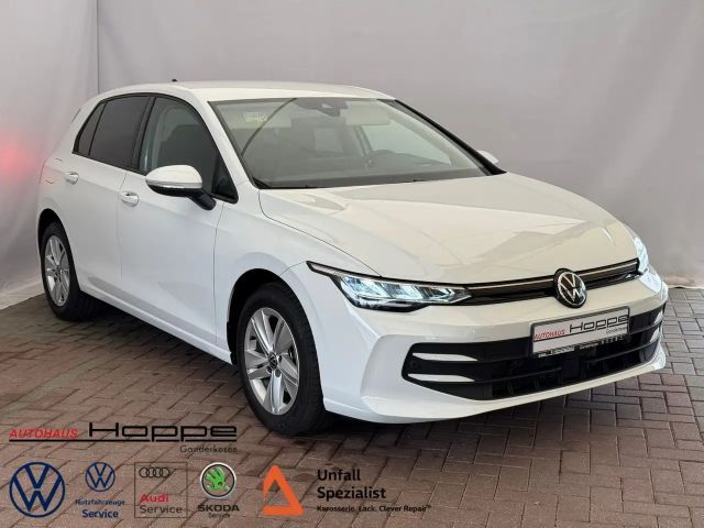 Volkswagen Golf VIII Life 1.5TSI RFKAM+NAVI+APP+LED+SHZ+ACC 2024 Benzine