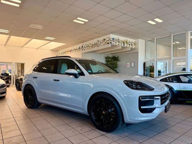 Porsche Cayenne S SportDesign/AHK/Luftfederung/ACC 2024 Benzine