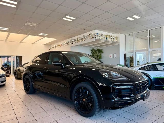 Porsche Cayenne Coupe Platinum Edition SportDesign 2022 Benzine