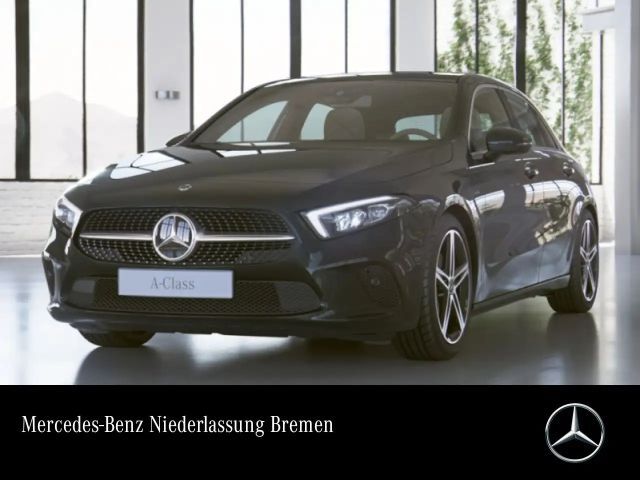 Mercedes-Benz A 250 e PROGRESSIVE+PANO+LED+KAMERA+8G 2021 Hybride / Benzine