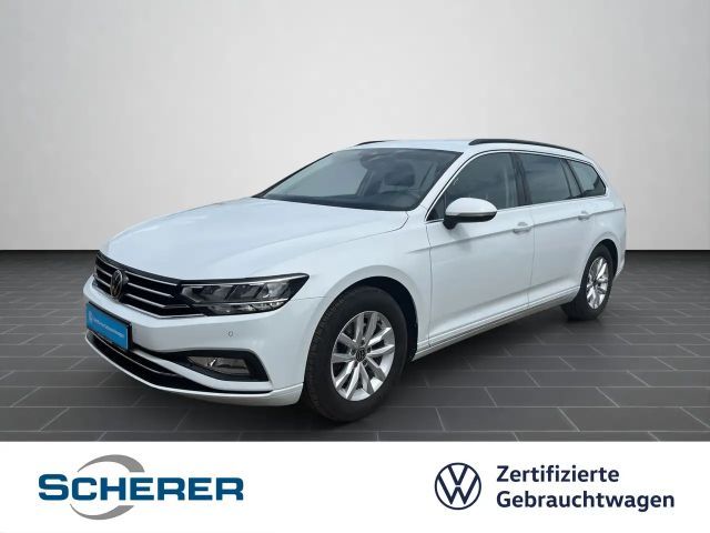 Volkswagen Passat Variant 2.0 TDI SCR DSG Business SHZ RFK 2022 Diesel
