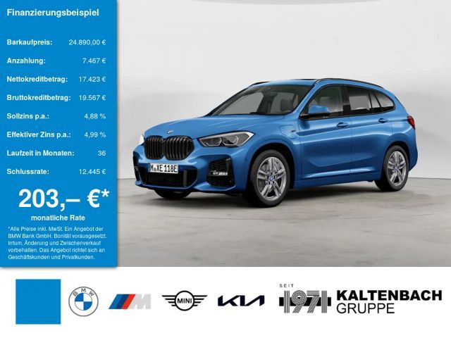 BMW X1 xDrive25e M-Sport FACEL. PANO AHK HUD LED 2022 Hybride / Benzine