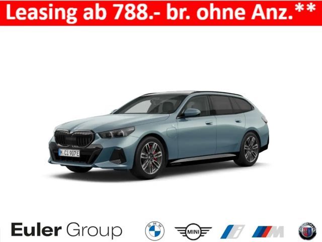 BMW 550 e xD Tour M-Sport-Pro Pano AHK 19'' Iconic DA-Prof 2025 Hybride / Benzine