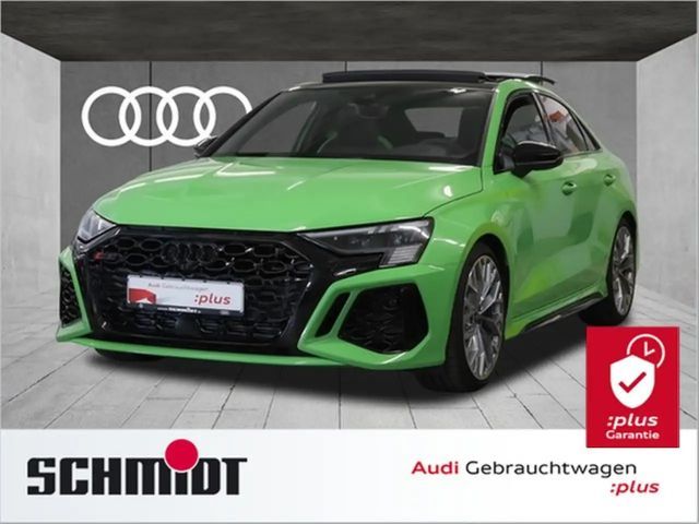 Audi RS3 Limousine Designpaket Navi+ Leder SONOS Pano Ma... 2026 Benzine