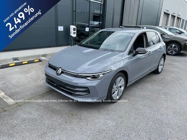 Volkswagen Golf VIII 1.5 TSI eHybrid DSG Goal R-Kamera ACC Side... 2025 Hybride / Benzine