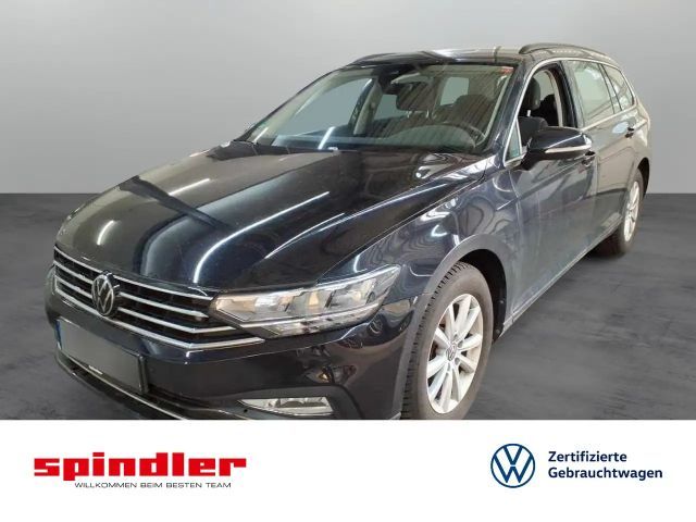 Volkswagen Passat Variant Business 2.0 TSI DSG / Navi, LED 2024 Benzine