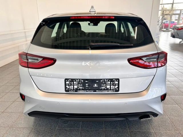 Kia Ceed / cee'd