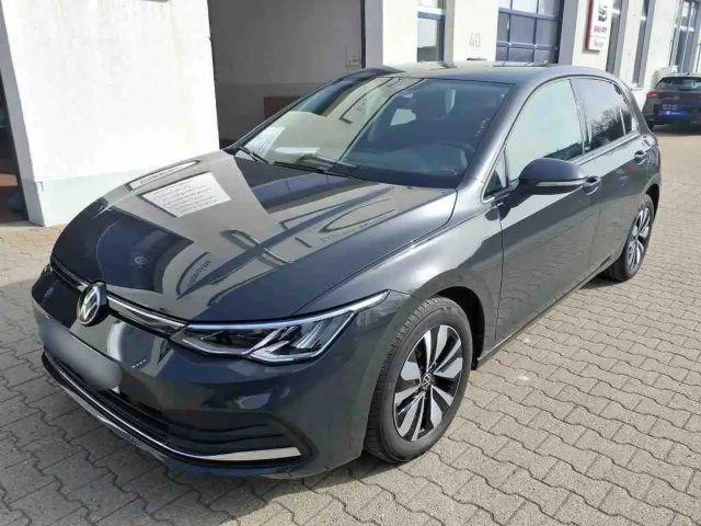 Volkswagen Golf 2024 Benzine