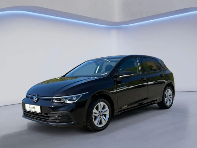 Volkswagen Golf 2023 Benzine