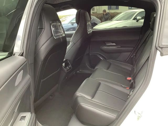 Mazda 6e