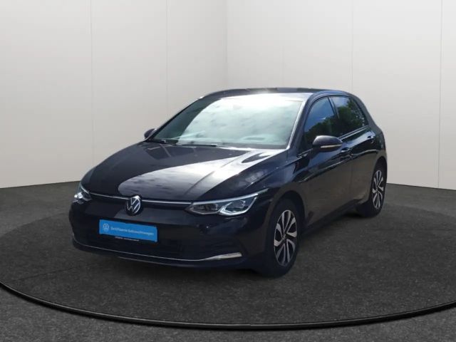 Volkswagen Golf 2023 Benzine