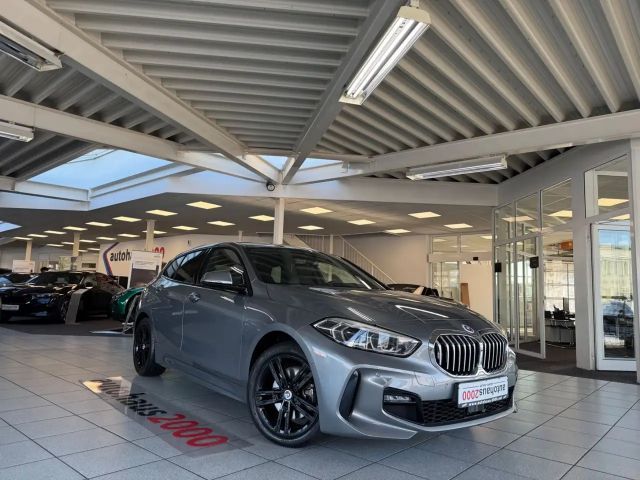 BMW 118 d M Sportpaket LED/NAVI/CAM/PANO. 2022 Diesel
