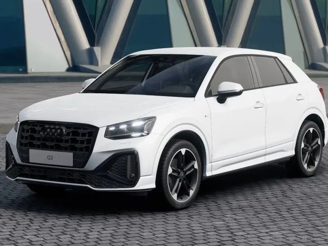 Audi Q2 35TFSI S-tronic S LINE competition LEDER AHK 2025 Benzine