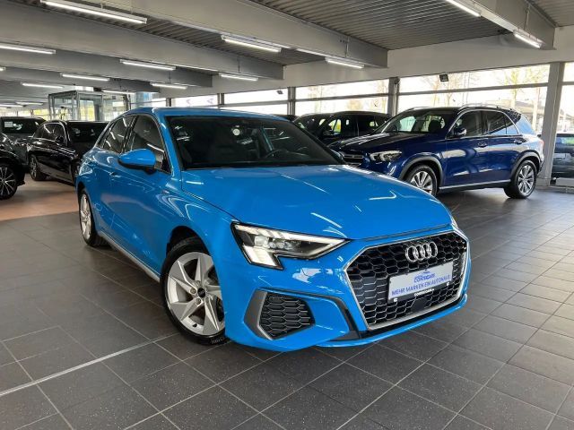 Audi A3 Sportback 35 TFSI S line III VIELE EXTRAS III 2023 Benzine